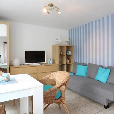 Krabbe Im Ostseeidyll Am Waldrand *